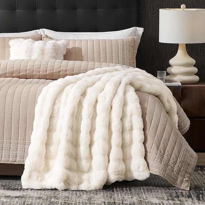 Amélie Home Faux Fur Throw Blanket for Couch, Fuzzy Soft Plush Thick Bubble Blanket for Sofa Bedroom Living Room, 60"x80" Inches, Cream White