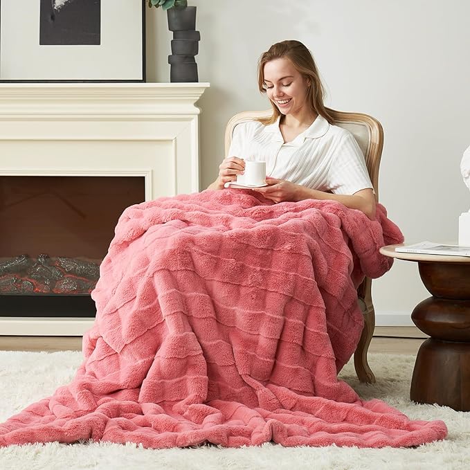 Cozy Bliss Fluffy Pink Faux Fur Throw Blanket for Couch,Lightweight Cozy Soft Throw Blankets for Sofa Bed Living Room,50x60 Inches