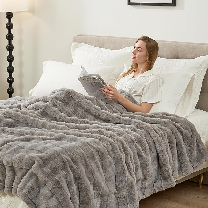 Cozy Bliss Fluffy Faux Fur Throw Blanket for Couch,Lightweight Cozy Soft Grey Throw Blankets for Sofa Bed Living Room,60x80 Inches