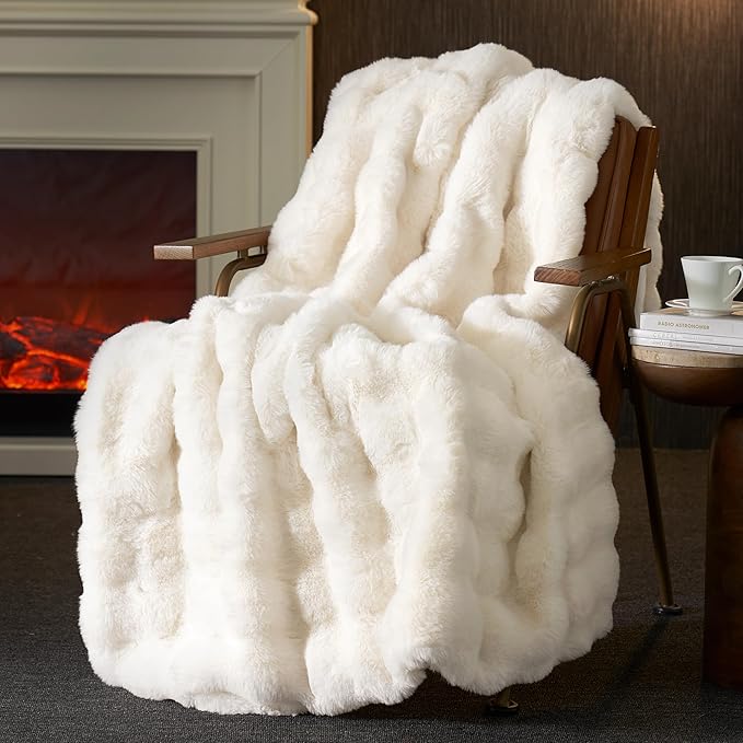 Amélie Home Faux Fur Throw Blanket for Couch, Fuzzy Soft Plush Thick Bubble Blanket for Sofa Bedroom Living Room, 50"x60" Inches, Cream White