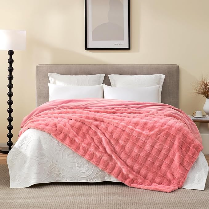 Cozy Bliss Fluffy Pink Faux Fur Throw Blanket for Couch,Lightweight Cozy Soft Throw Blankets for Sofa Bed Living Room,60x80 Inches
